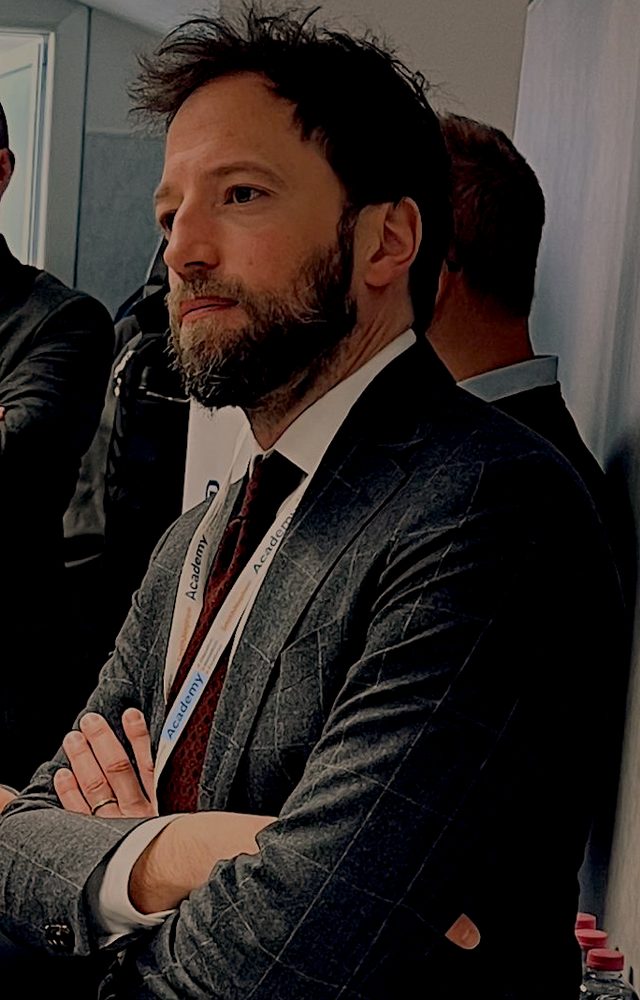 Dott. Gianluca Piovan, chirurgo ortopedico del ginocchio